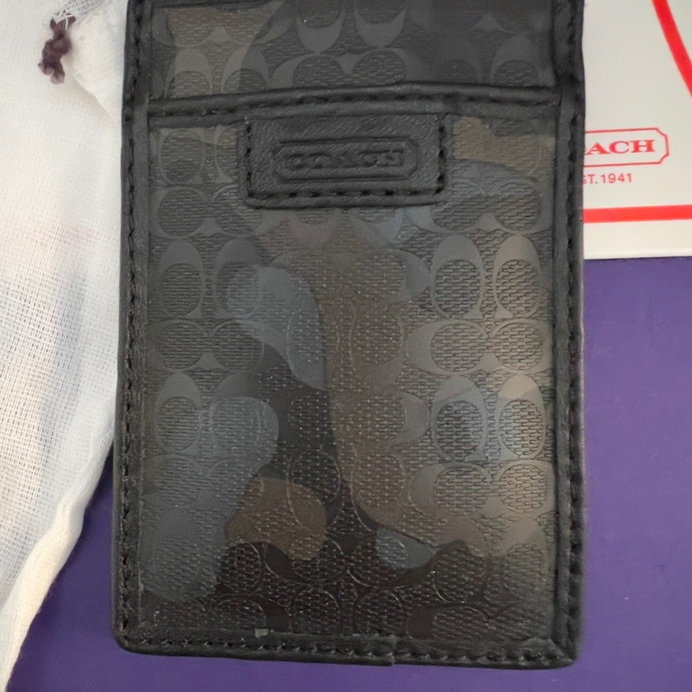 COACH SIGNATURE C GUNMETAL LANYARD ID CREDIT CARD HOLDER NWT ( RETIRED)  F62481 - Picture 2 of 3